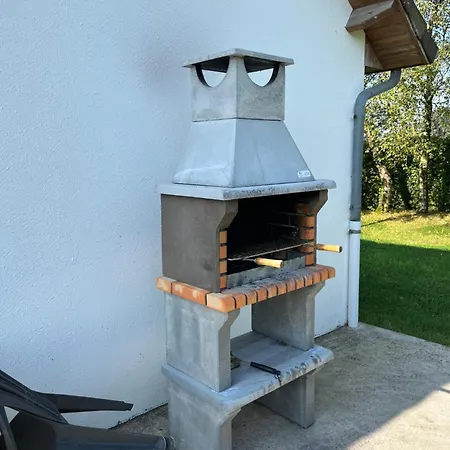 Dom wakacyjny Avec Jacuzzi Nabringhen