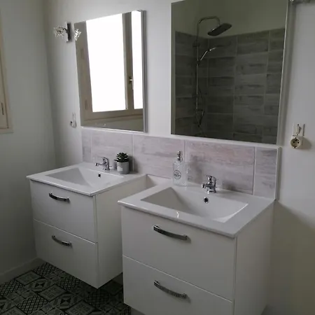 Avec Jacuzzi Dom wakacyjny